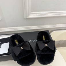 𝐂𝐇𝐀𝐍𝐄𝐋 | 小香 26𝐬𝐬 🦋2026 秋冬新品 专柜经典走秀款 小香双C蝴蝶结厚底毛毛拖 系列上新〰 🍬 𝐂𝐇𝐀𝐍𝐄𝐋 | 小香 26𝐬𝐬 🦋2026 秋冬新品 专柜经典走秀款 小香双C蝴蝶结厚底毛毛拖 系列上新〰 🍬