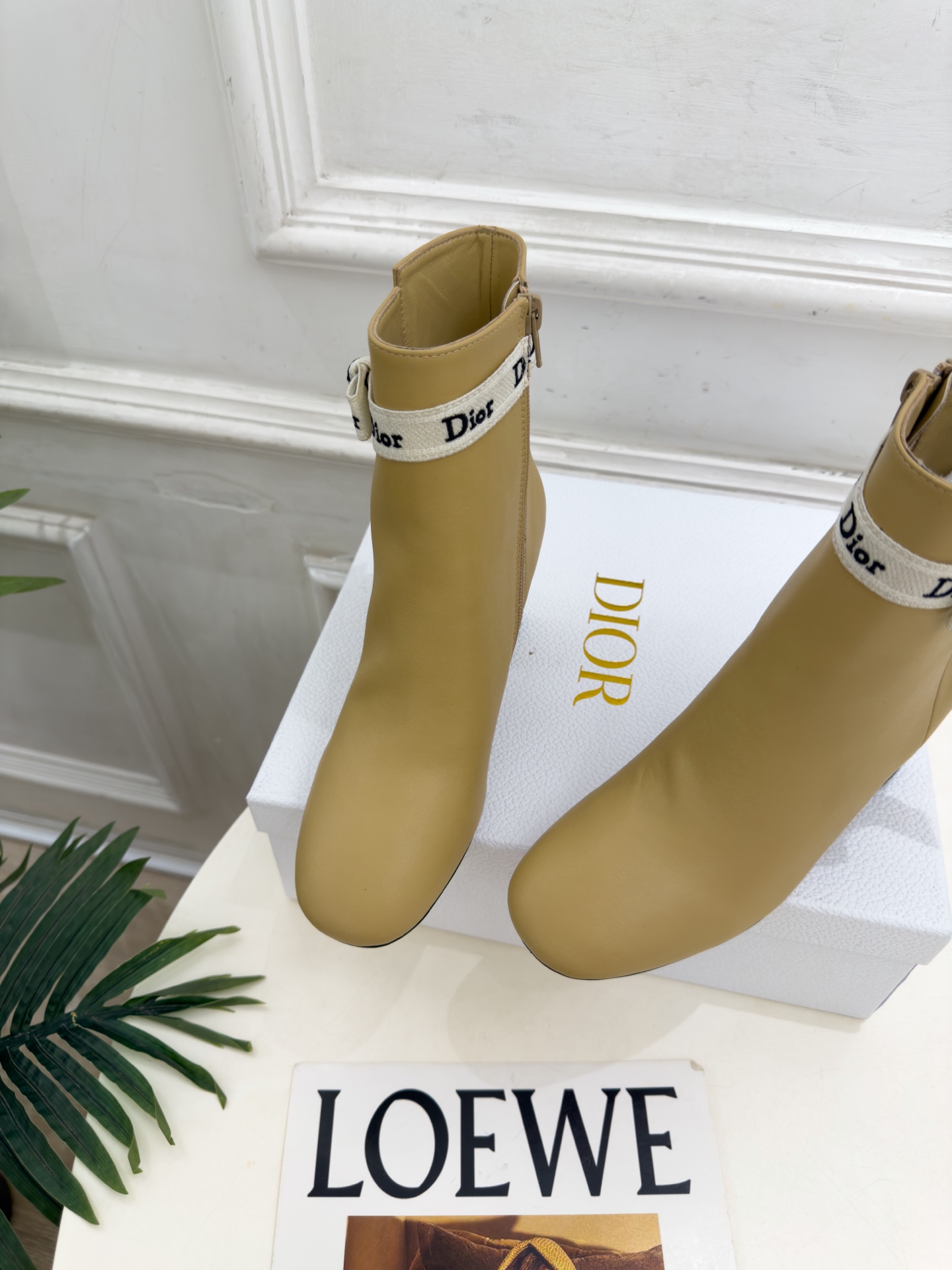 Dior | 迪奥 26𝐬𝐬 🧡💚2026秋冬新品 顶级版本⚠️ 专柜主打新款 J'Adior 字母饰带蝴蝶结粗跟 Dior | 迪奥 26𝐬𝐬 🧡💚2026秋冬新品 顶级版本⚠️ 专柜主打新款 J'Adior 字母饰带蝴蝶结粗跟
