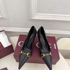 Gucci | 古驰 26𝐬𝐬 ⭐️ G家 主打系列终于面世,狠货值得期待!原有的经典 创造新设计 ✨ ❥2026 Gucci | 古驰 26𝐬𝐬 ⭐️ G家 主打系列终于面世,狠货值得期待!原有的经典 创造新设计 ✨ ❥2026