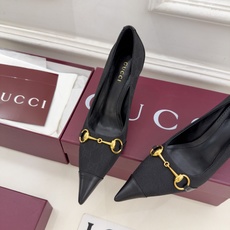 Gucci | 古驰 26𝐬𝐬 ⭐️ G家 主打系列终于面世,狠货值得期待!原有的经典 创造新设计 ✨ ❥2026 Gucci | 古驰 26𝐬𝐬 ⭐️ G家 主打系列终于面世,狠货值得期待!原有的经典 创造新设计 ✨ ❥2026