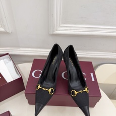 Gucci | 古驰 26𝐬𝐬 ⭐️ G家 主打系列终于面世,狠货值得期待!原有的经典 创造新设计 ✨ ❥2026 Gucci | 古驰 26𝐬𝐬 ⭐️ G家 主打系列终于面世,狠货值得期待!原有的经典 创造新设计 ✨ ❥2026