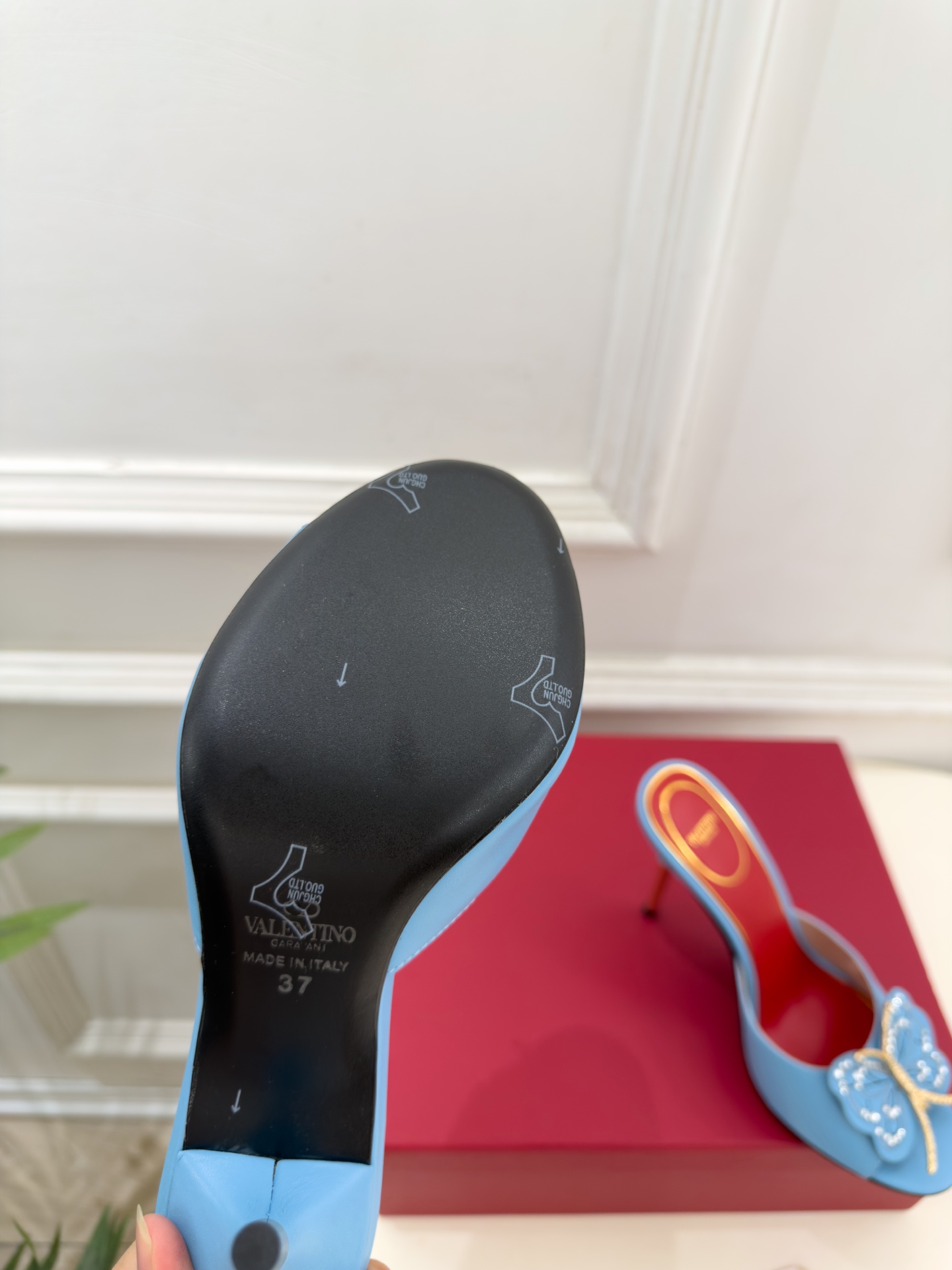 Valentino  华伦天奴 26𝐬𝐬 2026秋冬新品 VT蝴蝶水钻金属跟高跟拖鞋 上新☑️ ———————————