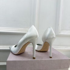 JimmyChoo 吉米周 26𝐬𝐬 ——— ✨ 2026秋冬新品 专柜最新 JC真丝缎面尖头内空高跟鞋 B JimmyChoo 吉米周 26𝐬𝐬 ——— ✨ 2026秋冬新品 专柜最新 JC真丝缎面尖头内空高跟鞋 B