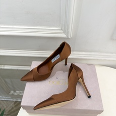 JimmyChoo 吉米周 26𝐬𝐬 ——— ✨ 2026秋冬新品 专柜最新 JC真丝缎面尖头内空高跟鞋 B JimmyChoo 吉米周 26𝐬𝐬 ——— ✨ 2026秋冬新品 专柜最新 JC真丝缎面尖头内空高跟鞋 B