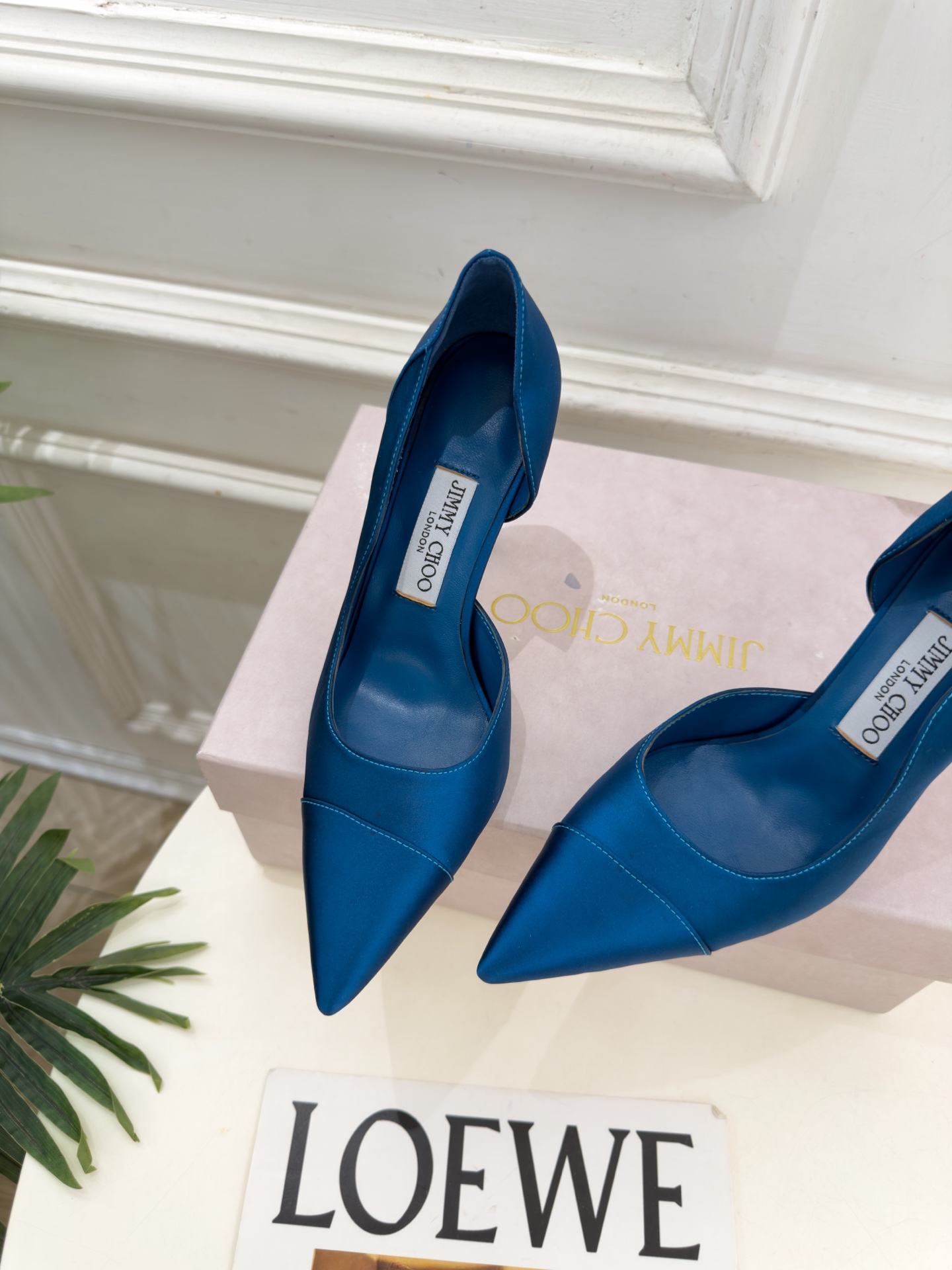 JimmyChoo 吉米周 26𝐬𝐬 ———      ✨ 2026秋冬新品 专柜最新 JC真丝缎面尖头内空高跟鞋  B