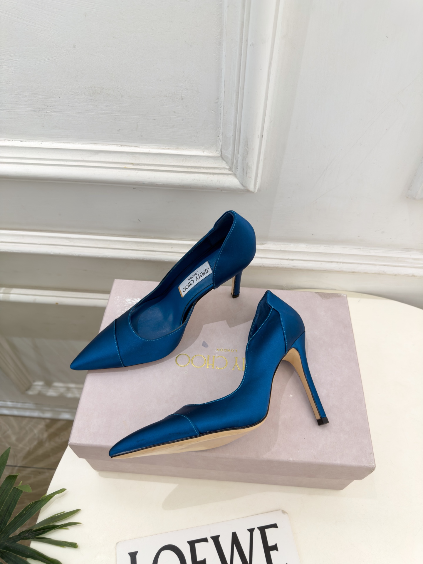 JimmyChoo 吉米周 26𝐬𝐬 ———      ✨ 2026秋冬新品 专柜最新 JC真丝缎面尖头内空高跟鞋  B