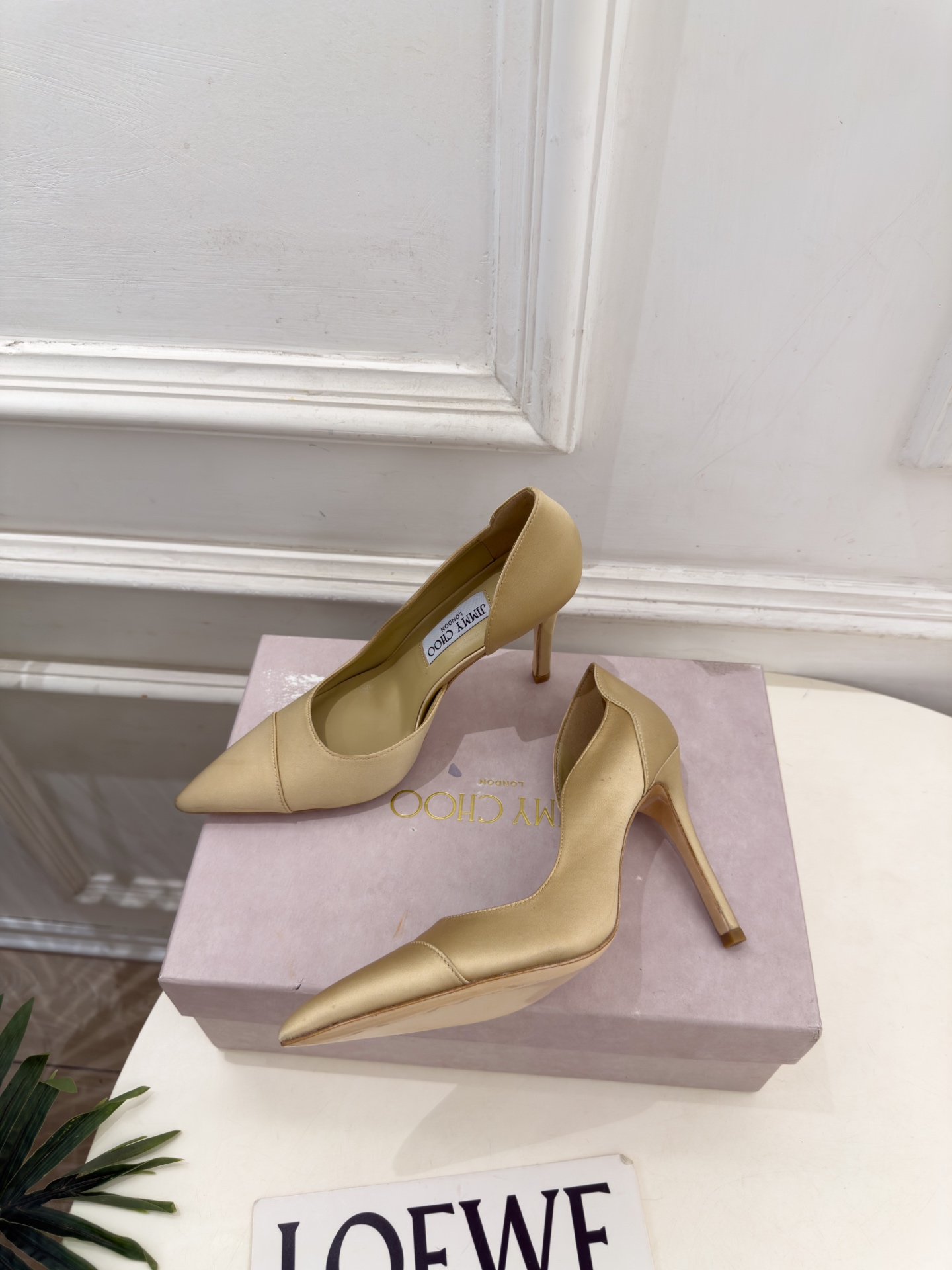 JimmyChoo 吉米周 26𝐬𝐬 ———      ✨ 2026秋冬新品 专柜最新 JC真丝缎面尖头内空高跟鞋  B
