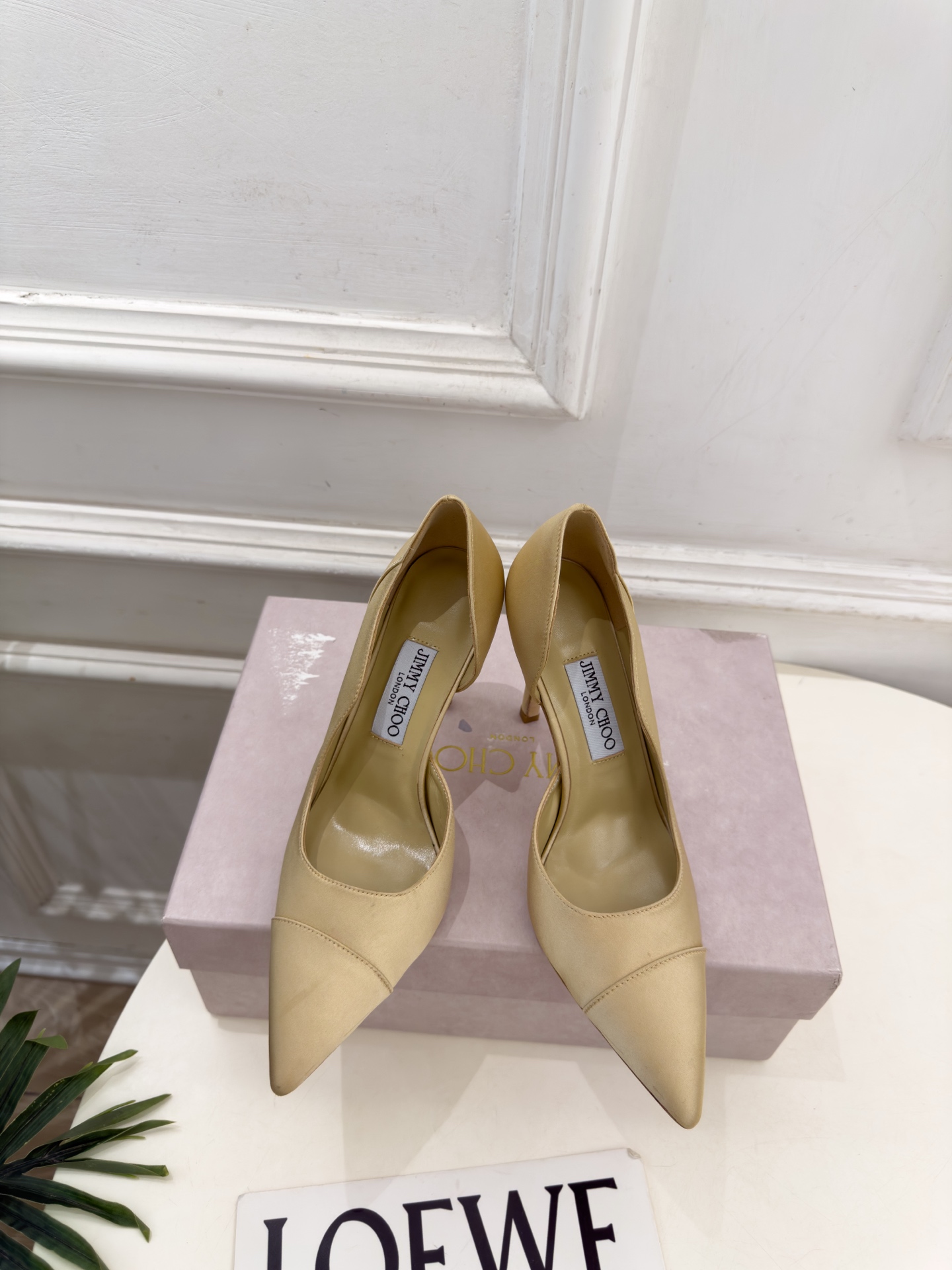 JimmyChoo 吉米周 26𝐬𝐬 ———      ✨ 2026秋冬新品 专柜最新 JC真丝缎面尖头内空高跟鞋  B