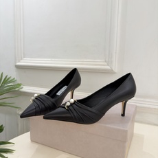 JimmyChoo 吉米周 26𝐬𝐬 ——— ✨ 2026秋冬新品 专柜最新JC珍珠水钻褶皱尖头高跟鞋 BS JimmyChoo 吉米周 26𝐬𝐬 ——— ✨ 2026秋冬新品 专柜最新JC珍珠水钻褶皱尖头高跟鞋 BS