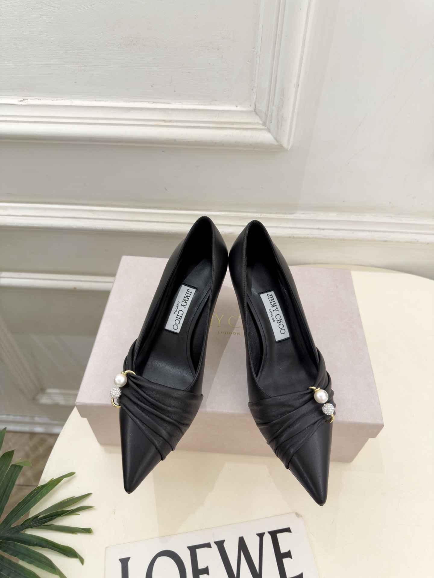 JimmyChoo 吉米周 26𝐬𝐬 ———      ✨ 2026秋冬新品 专柜最新JC珍珠水钻褶皱尖头高跟鞋  BS