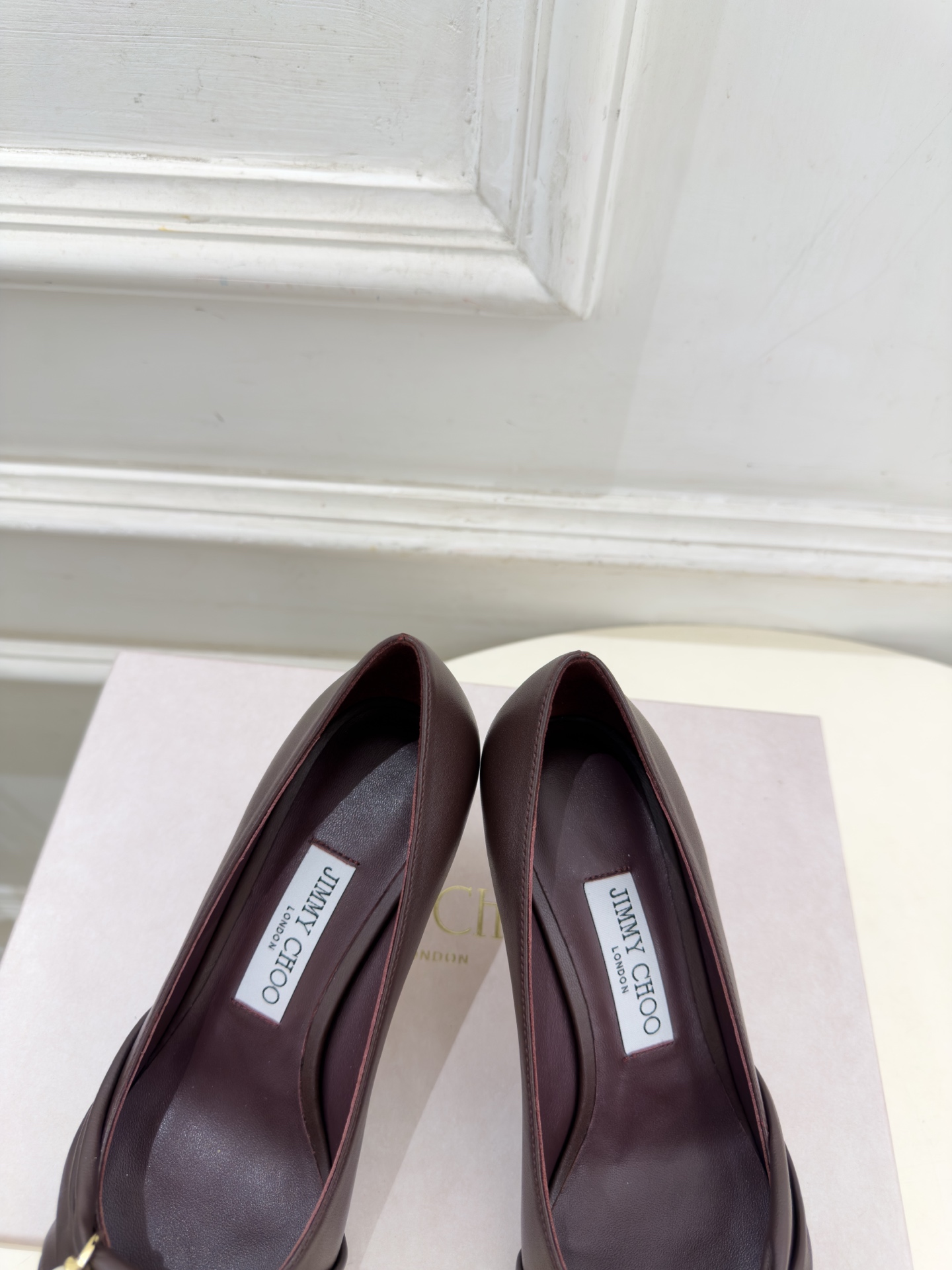 JimmyChoo 吉米周 26𝐬𝐬 ———      ✨ 2026秋冬新品 专柜最新JC珍珠水钻褶皱尖头高跟鞋  BS
