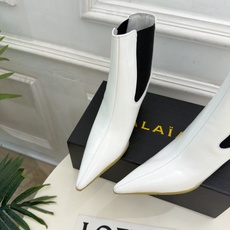 ALAÏA 阿莱亚26𝐬𝐬 2026秋冬新品 秀场同款 极简尖头立方体坡跟切尔西短靴 ————————— Alaïa ALAÏA 阿莱亚26𝐬𝐬 2026秋冬新品 秀场同款 极简尖头立方体坡跟切尔西短靴 ————————— Alaïa