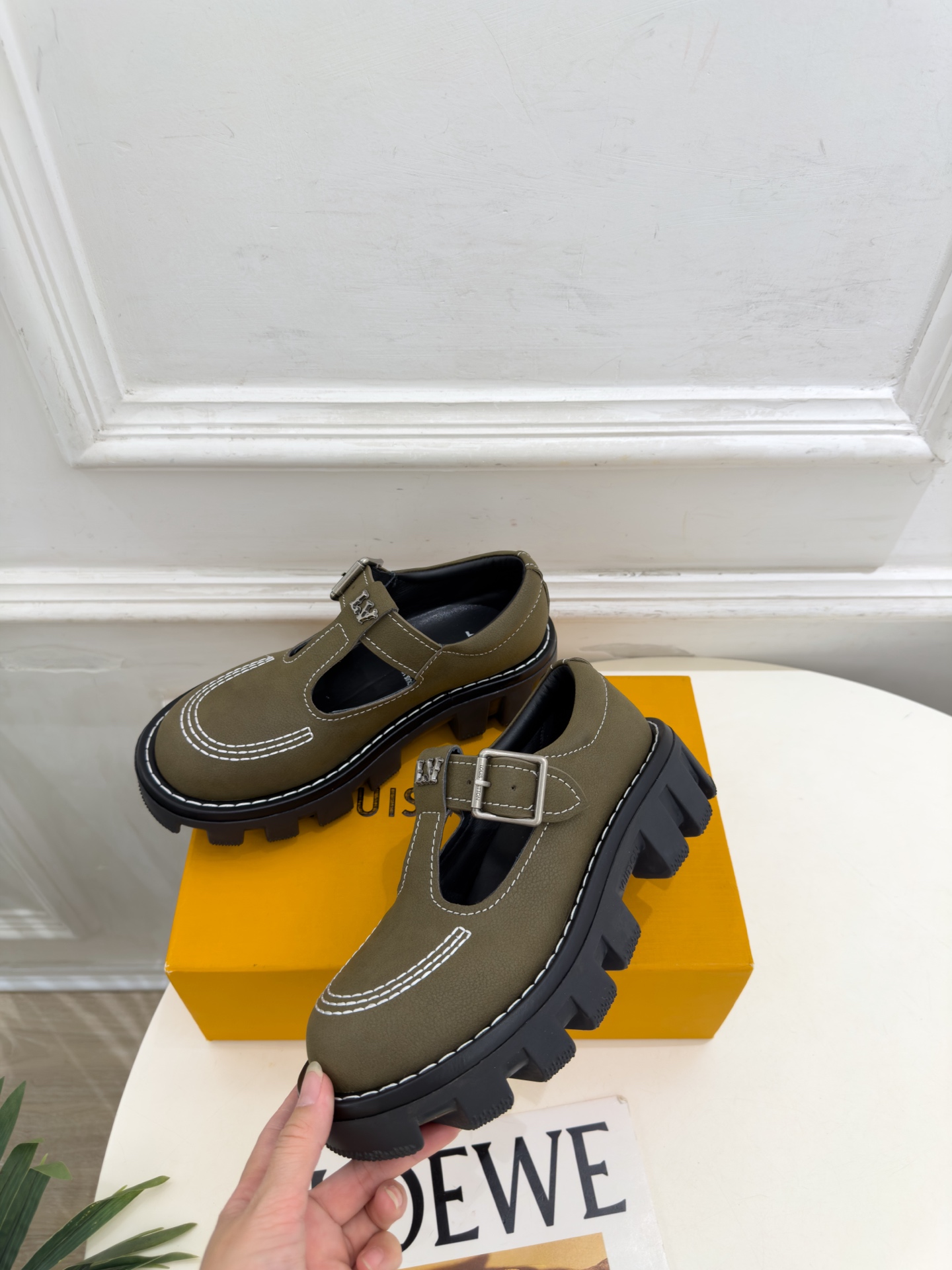 LV | 路易威登 26𝐬𝐬 🧡💚2026秋冬新品 顶级版本⚠️ 专柜主打最新款LV CHECKER情侣款厚底玛丽 LV | 路易威登 26𝐬𝐬 🧡💚2026秋冬新品 顶级版本⚠️ 专柜主打最新款LV CHECKER情侣款厚底玛丽