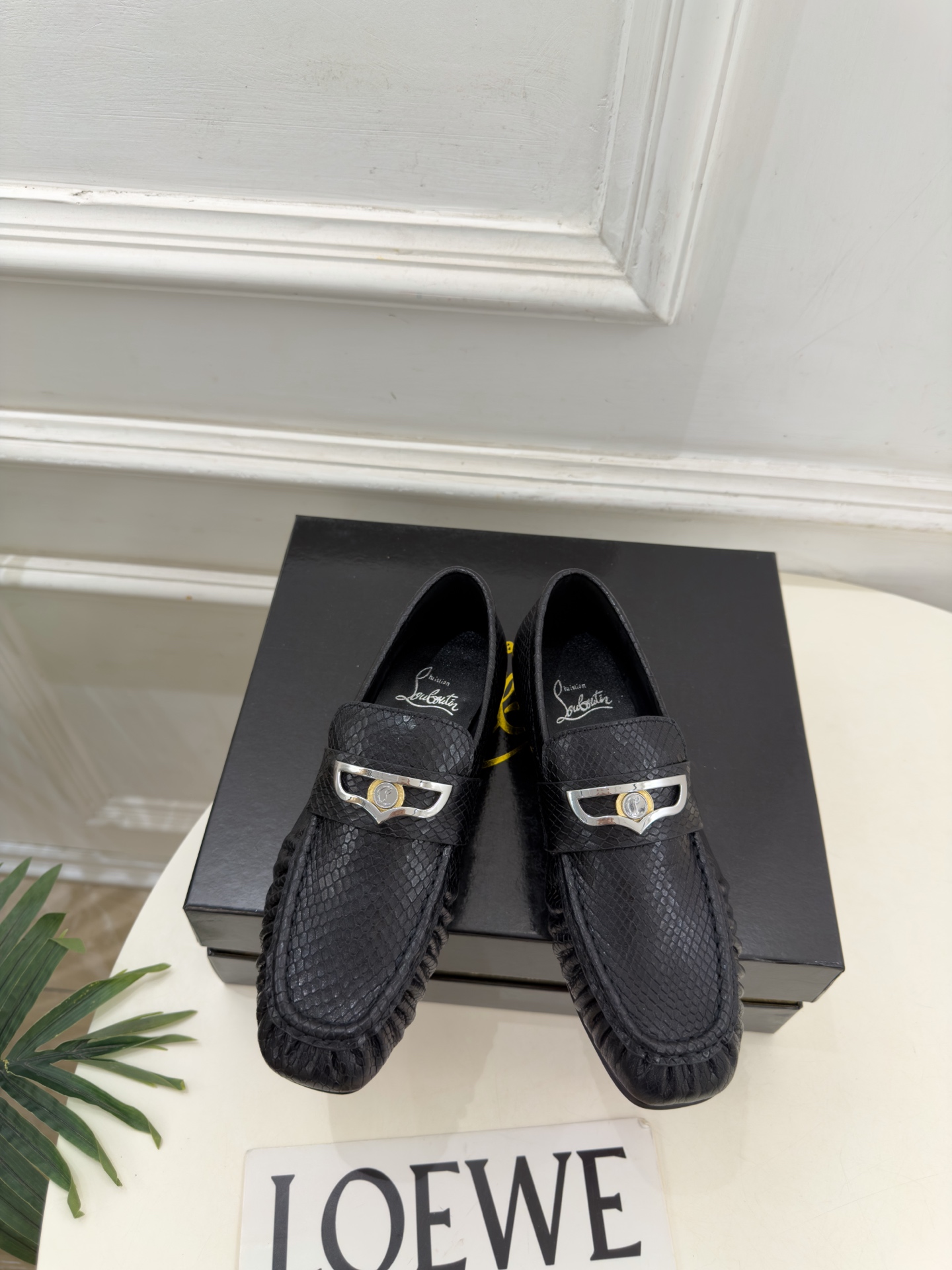 Christian Louboutin路铂廷 26ss ✨ 2026秋冬新品 CL复古褶皱情侣款乐福鞋 小皮鞋系列，顶级
