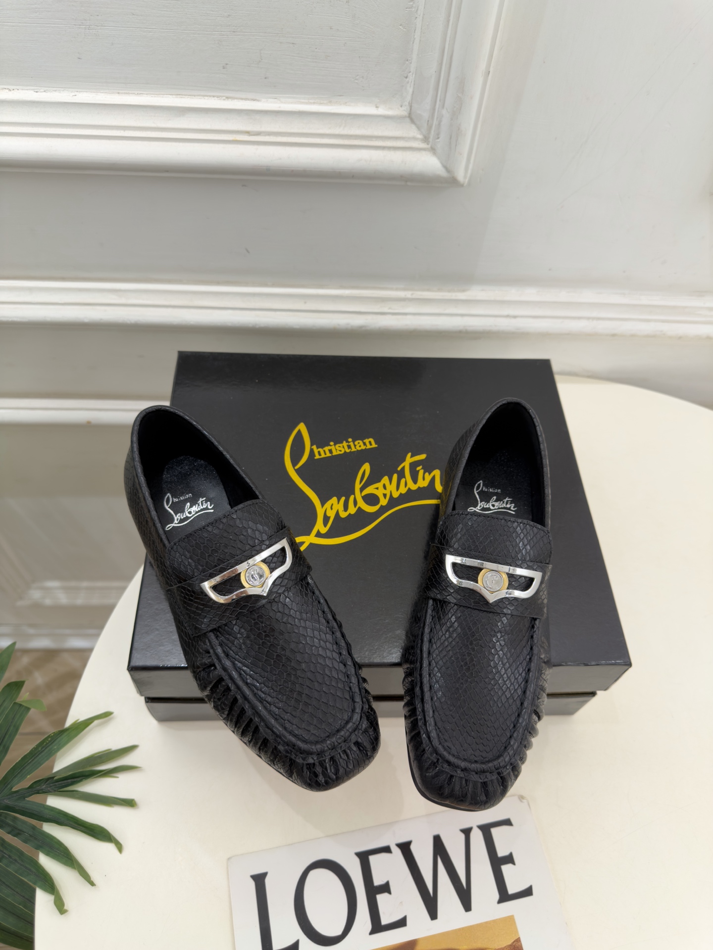 Christian Louboutin路铂廷 26ss ✨ 2026秋冬新品 CL复古褶皱情侣款乐福鞋 小皮鞋系列，顶级