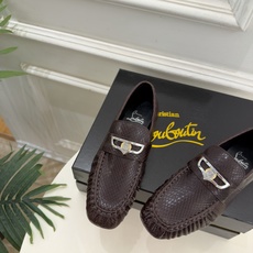 Christian Louboutin路铂廷 26ss ✨ 2026秋冬新品 CL复古褶皱情侣款乐福鞋 小皮鞋系列,顶级 Christian Louboutin路铂廷 26ss ✨ 2026秋冬新品 CL复古褶皱情侣款乐福鞋 小皮鞋系列,顶级