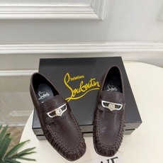 Christian Louboutin路铂廷 26ss ✨ 2026秋冬新品 CL复古褶皱情侣款乐福鞋 小皮鞋系列,顶级 Christian Louboutin路铂廷 26ss ✨ 2026秋冬新品 CL复古褶皱情侣款乐福鞋 小皮鞋系列,顶级