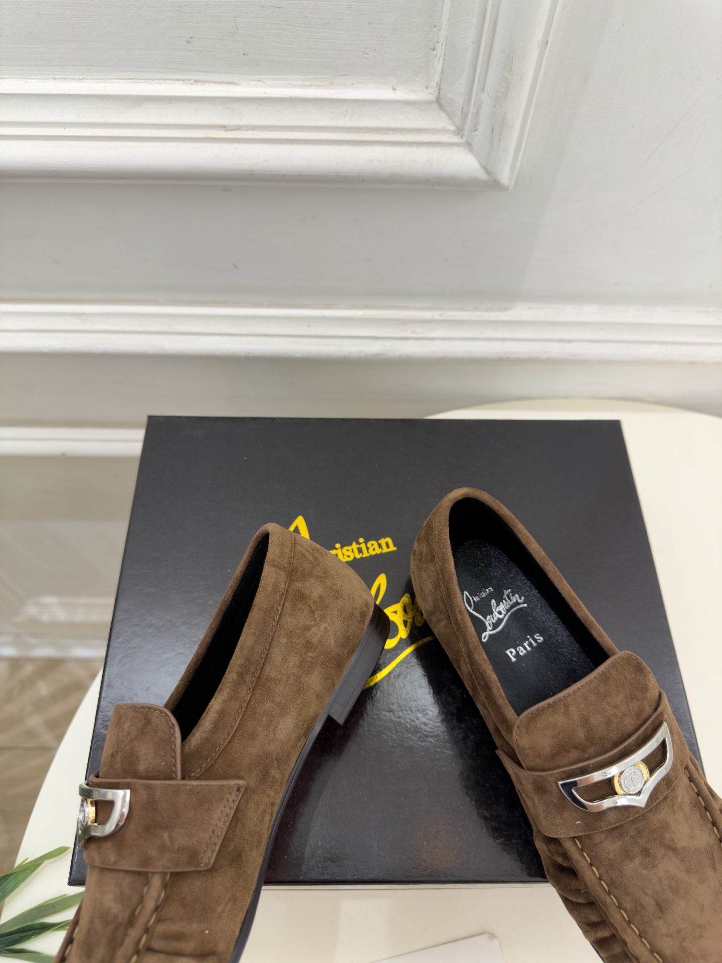 Christian Louboutin路铂廷 26ss ✨ 2026秋冬新品 CL复古褶皱情侣款乐福鞋 小皮鞋系列,顶级 Christian Louboutin路铂廷 26ss ✨ 2026秋冬新品 CL复古褶皱情侣款乐福鞋 小皮鞋系列,顶级