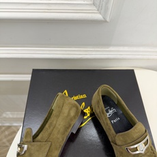 Christian Louboutin路铂廷 26ss ✨ 2026秋冬新品 CL复古褶皱情侣款乐福鞋 小皮鞋系列,顶级 Christian Louboutin路铂廷 26ss ✨ 2026秋冬新品 CL复古褶皱情侣款乐福鞋 小皮鞋系列,顶级