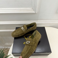 Christian Louboutin路铂廷 26ss ✨ 2026秋冬新品 CL复古褶皱情侣款乐福鞋 小皮鞋系列,顶级 Christian Louboutin路铂廷 26ss ✨ 2026秋冬新品 CL复古褶皱情侣款乐福鞋 小皮鞋系列,顶级