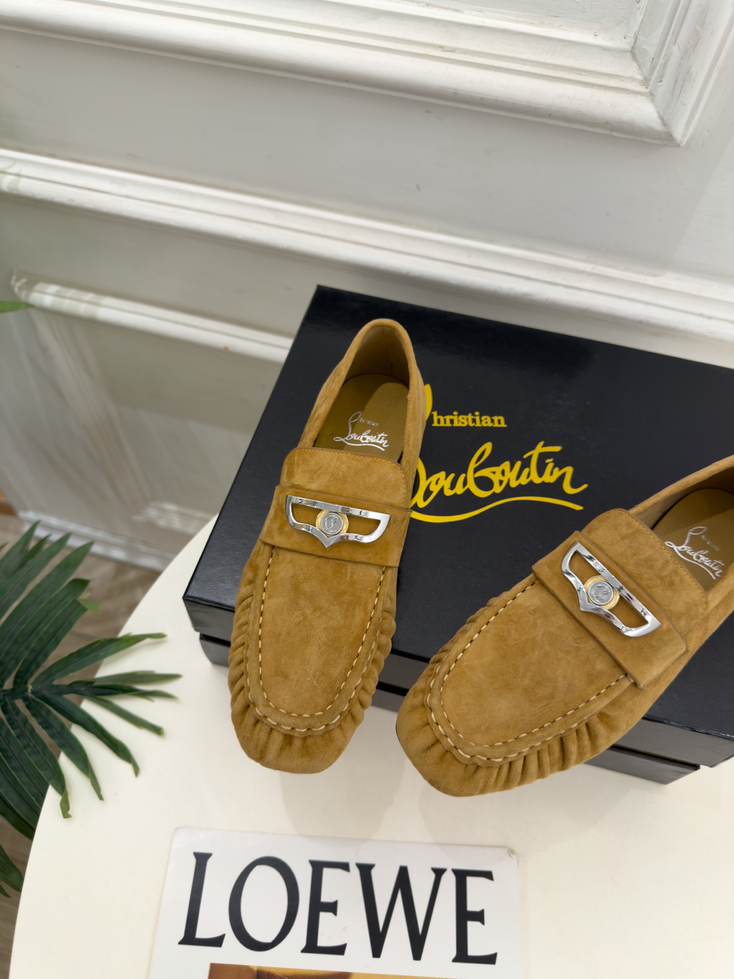 Christian Louboutin路铂廷 26ss ✨ 2026秋冬新品 CL复古褶皱情侣款乐福鞋 小皮鞋系列,顶级 Christian Louboutin路铂廷 26ss ✨ 2026秋冬新品 CL复古褶皱情侣款乐福鞋 小皮鞋系列,顶级