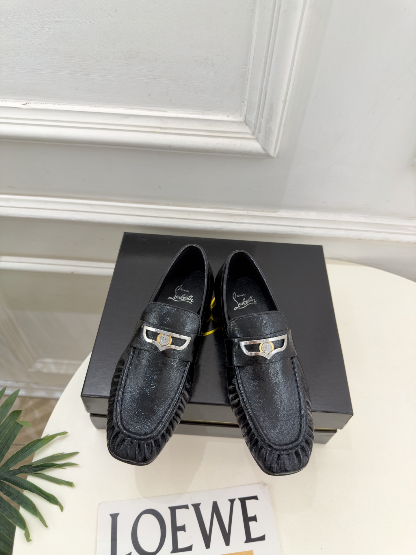 Christian Louboutin路铂廷 26ss ✨ 2026秋冬新品 CL复古褶皱情侣款乐福鞋 小皮鞋系列，顶级