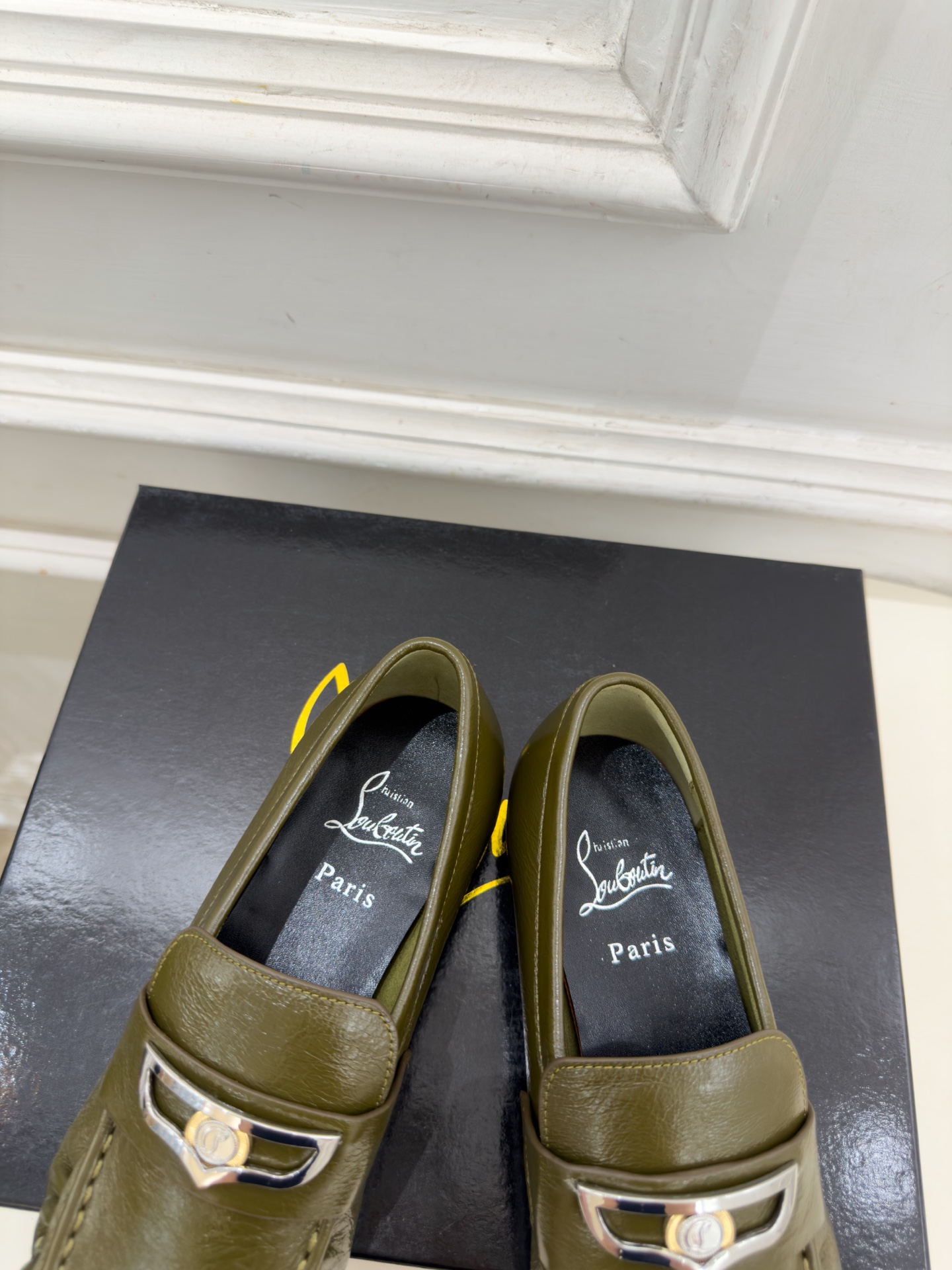 Christian Louboutin路铂廷 26ss ✨ 2026秋冬新品 CL复古褶皱情侣款乐福鞋 小皮鞋系列，顶级