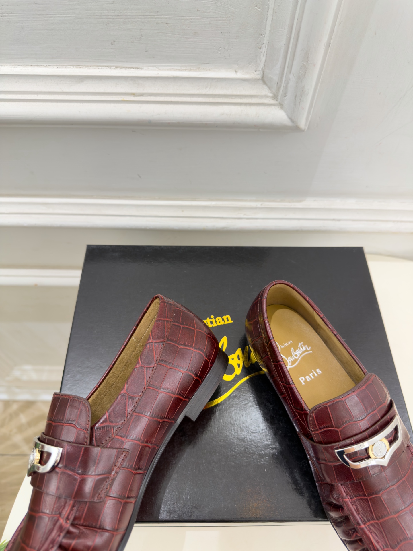 Christian Louboutin路铂廷 26ss ✨ 2026秋冬新品 CL复古褶皱情侣款乐福鞋 小皮鞋系列，顶级