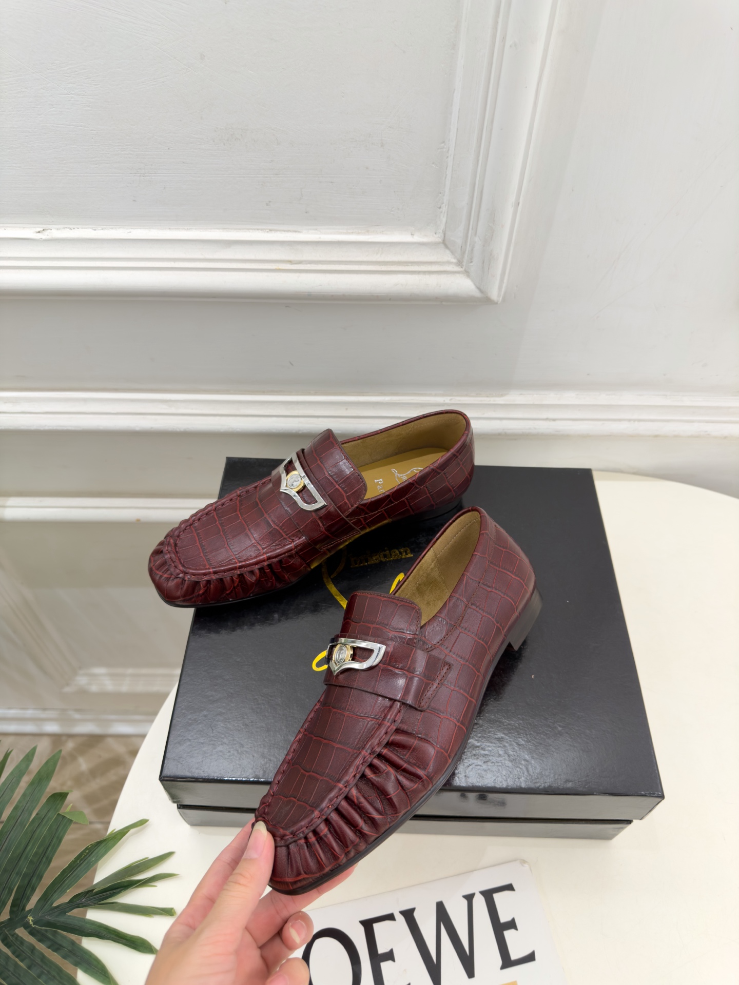 Christian Louboutin路铂廷 26ss ✨ 2026秋冬新品 CL复古褶皱情侣款乐福鞋 小皮鞋系列，顶级