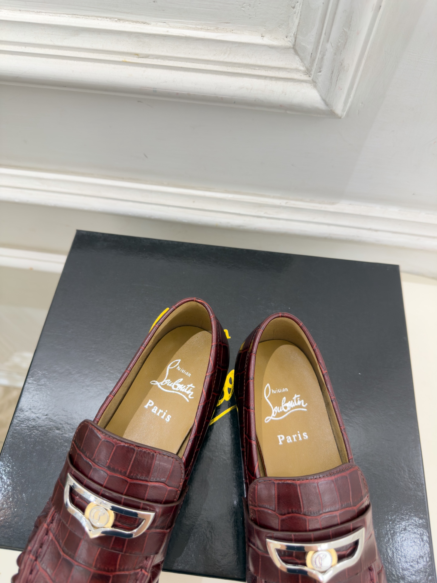 Christian Louboutin路铂廷 26ss ✨ 2026秋冬新品 CL复古褶皱情侣款乐福鞋 小皮鞋系列，顶级
