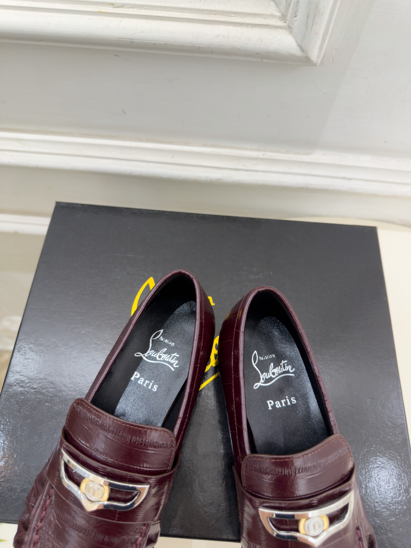 Christian Louboutin路铂廷 26ss ✨ 2026秋冬新品 CL复古褶皱情侣款乐福鞋 小皮鞋系列，顶级
