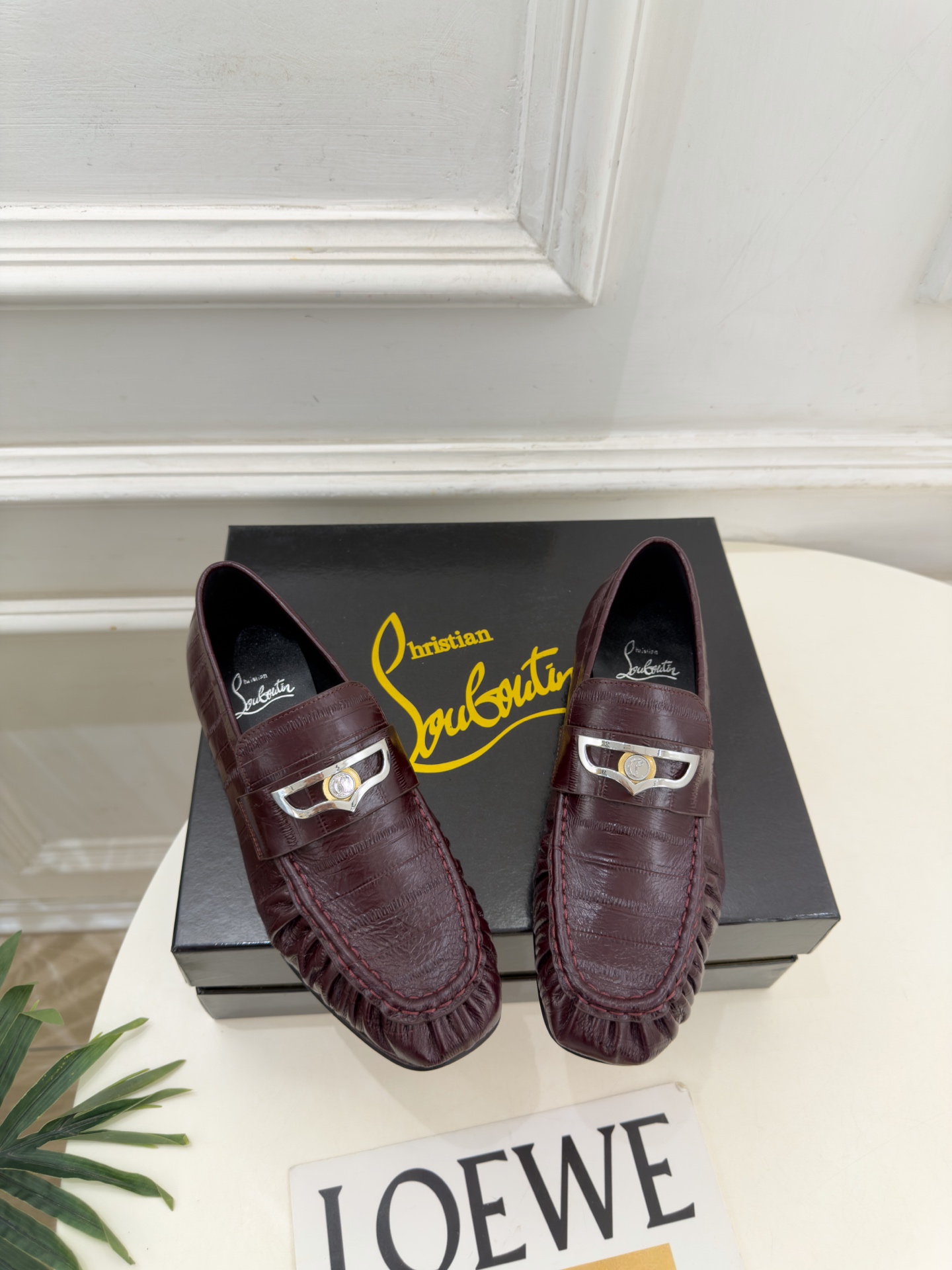 Christian Louboutin路铂廷 26ss ✨ 2026秋冬新品 CL复古褶皱情侣款乐福鞋 小皮鞋系列，顶级