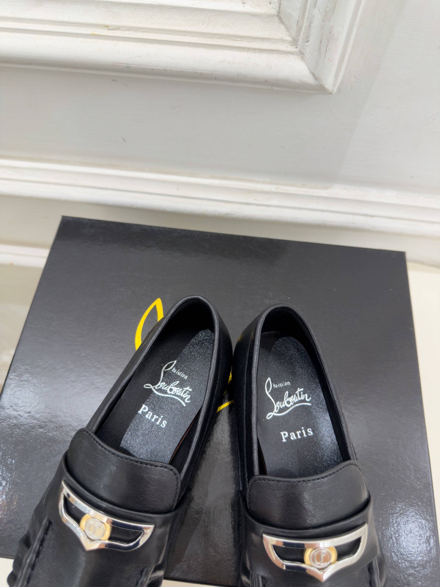 Christian Louboutin路铂廷 26ss ✨ 2026秋冬新品 CL复古褶皱情侣款乐福鞋 小皮鞋系列，顶级