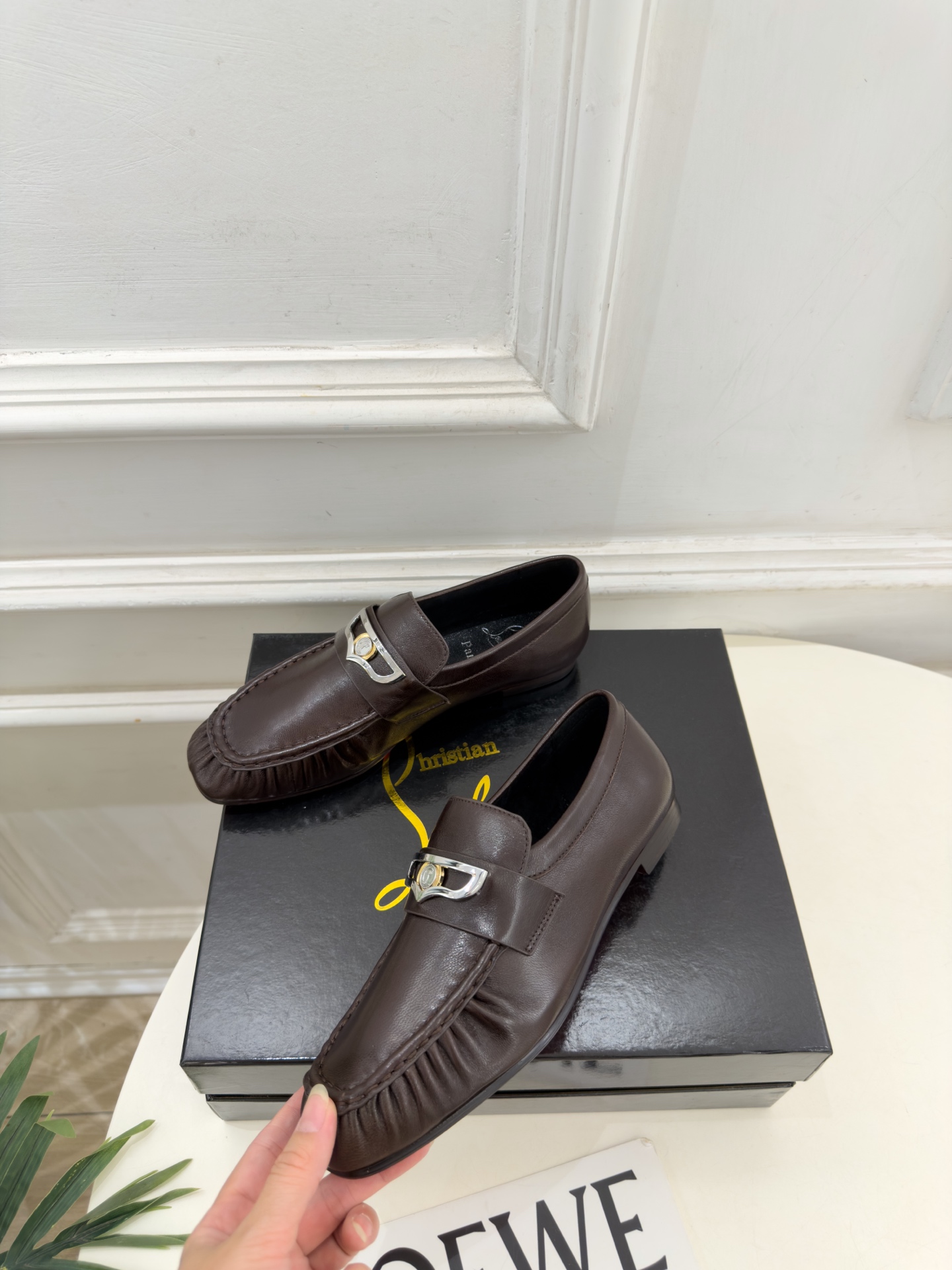 Christian Louboutin路铂廷 26ss ✨ 2026秋冬新品 CL复古褶皱情侣款乐福鞋 小皮鞋系列,顶级 Christian Louboutin路铂廷 26ss ✨ 2026秋冬新品 CL复古褶皱情侣款乐福鞋 小皮鞋系列,顶级