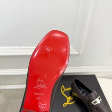 Christian Louboutin路铂廷 26ss ✨ 2026秋冬新品 CL复古褶皱情侣款乐福鞋 小皮鞋系列,顶级 Christian Louboutin路铂廷 26ss ✨ 2026秋冬新品 CL复古褶皱情侣款乐福鞋 小皮鞋系列,顶级