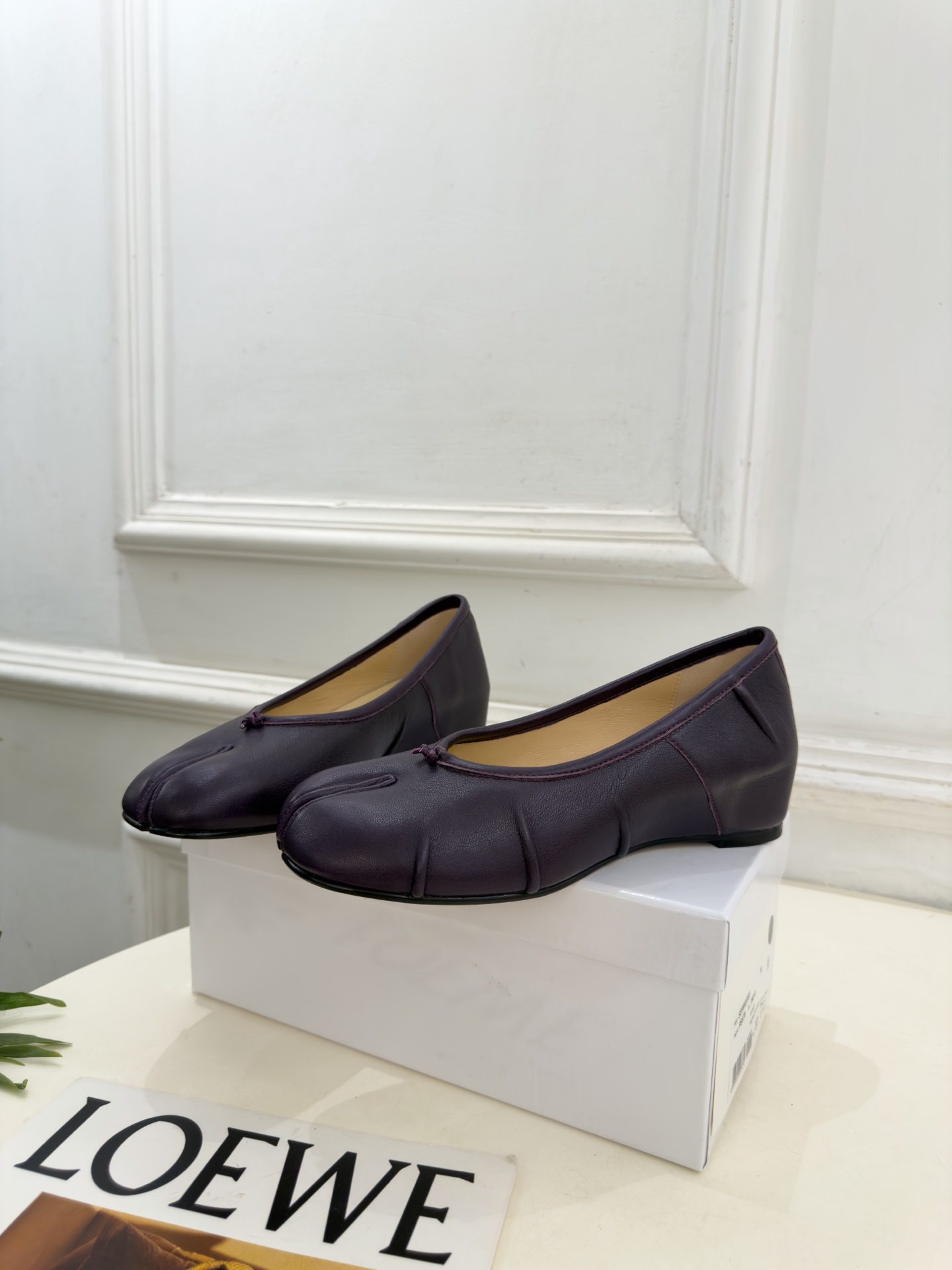 Maison Margiela· 马吉拉26𝐬𝐬  2026秋冬新品 MM6分趾褶皱内增高芭蕾鞋———————— MM6