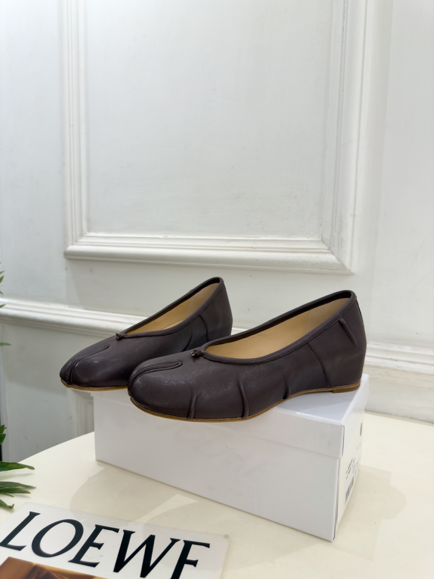 Maison Margiela· 马吉拉26𝐬𝐬  2026秋冬新品 MM6分趾褶皱内增高芭蕾鞋———————— MM6