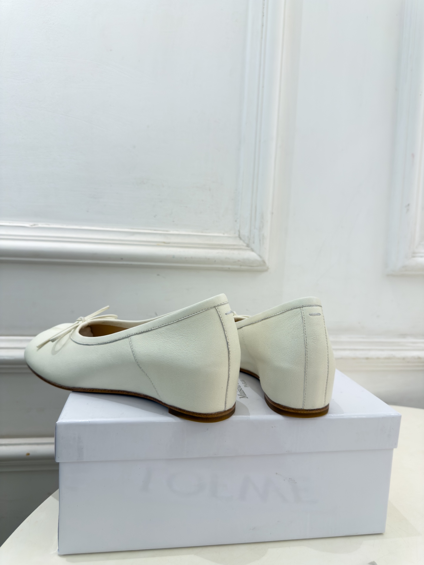Maison Margiela· 马吉拉26𝐬𝐬 2026秋冬新品 MM6分趾蝴蝶结内增高芭蕾鞋———————— MM Maison Margiela· 马吉拉26𝐬𝐬 2026秋冬新品 MM6分趾蝴蝶结内增高芭蕾鞋———————— MM