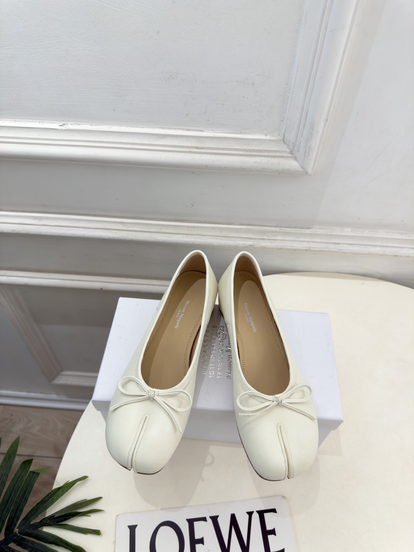 Maison Margiela· 马吉拉26𝐬𝐬  2026秋冬新品 MM6分趾蝴蝶结内增高芭蕾鞋———————— MM