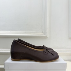 Maison Margiela· 马吉拉26𝐬𝐬 2026秋冬新品 MM6分趾蝴蝶结内增高芭蕾鞋———————— MM Maison Margiela· 马吉拉26𝐬𝐬 2026秋冬新品 MM6分趾蝴蝶结内增高芭蕾鞋———————— MM