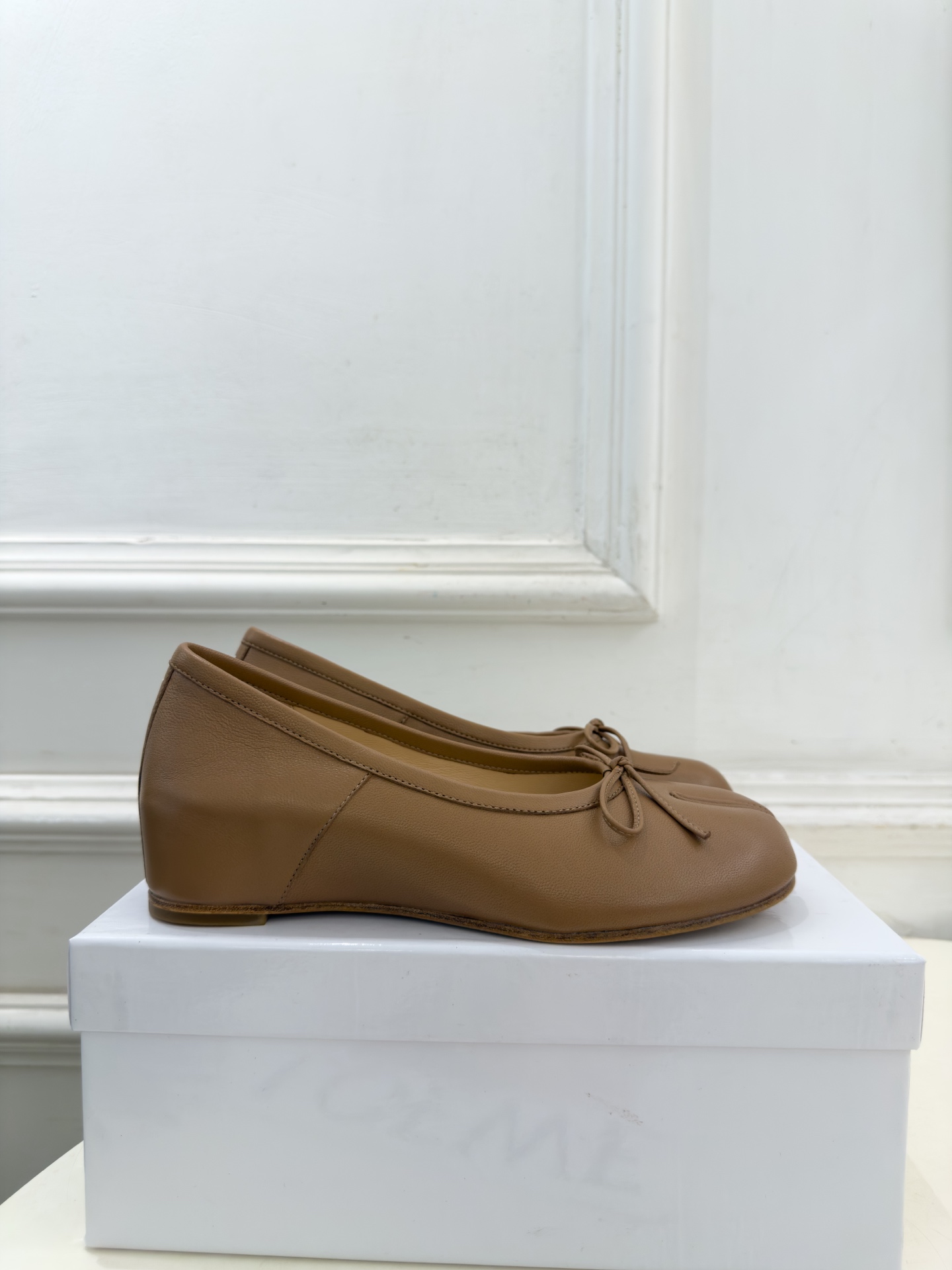 Maison Margiela· 马吉拉26𝐬𝐬  2026秋冬新品 MM6分趾蝴蝶结内增高芭蕾鞋———————— MM