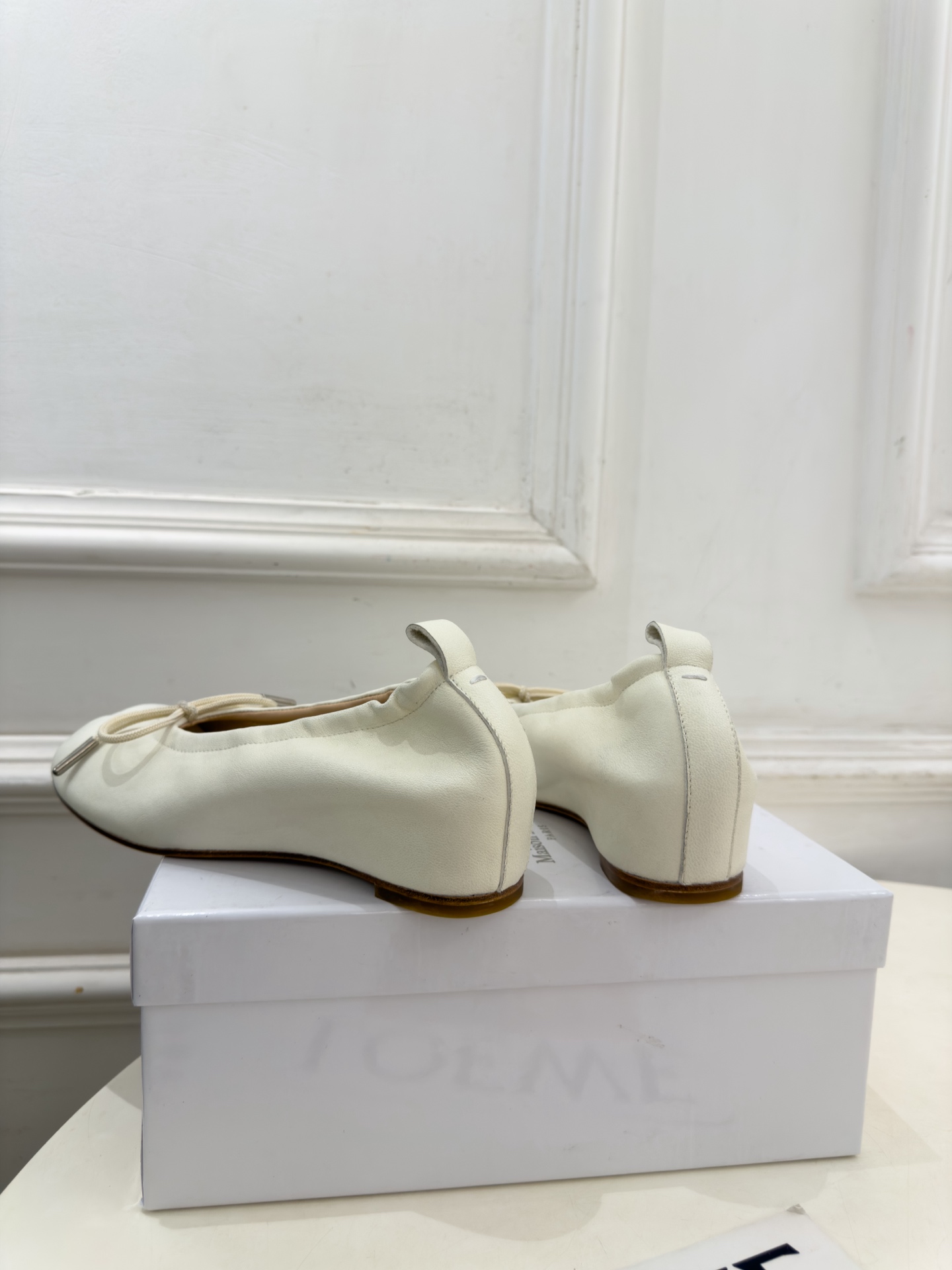 Maison Margiela· 马吉拉26𝐬𝐬 2026秋冬新品 MM6分趾蝴蝶结褶皱内增高芭蕾鞋———————— Maison Margiela· 马吉拉26𝐬𝐬 2026秋冬新品 MM6分趾蝴蝶结褶皱内增高芭蕾鞋————————