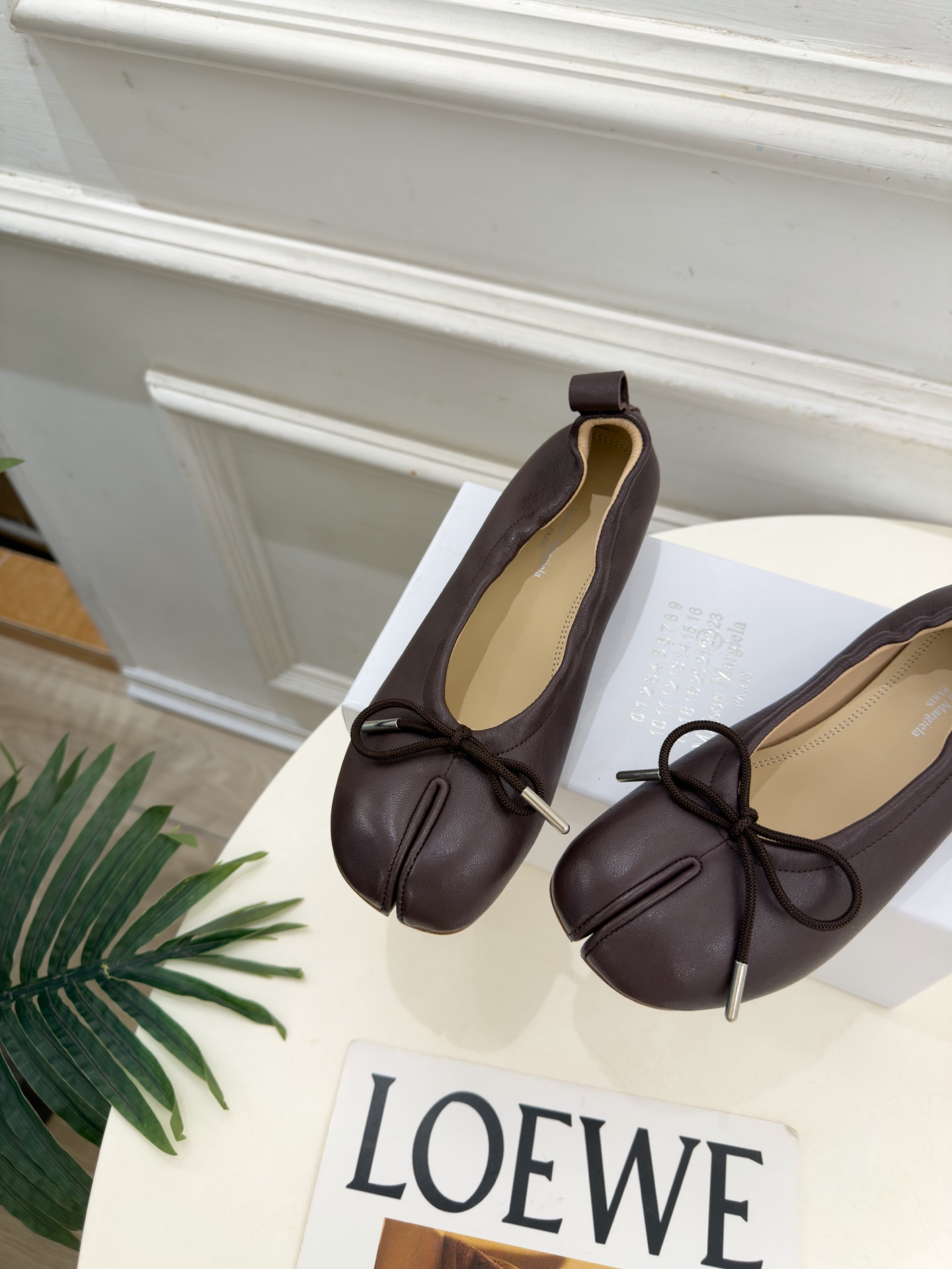Maison Margiela· 马吉拉26𝐬𝐬 2026秋冬新品 MM6分趾蝴蝶结褶皱内增高芭蕾鞋———————— Maison Margiela· 马吉拉26𝐬𝐬 2026秋冬新品 MM6分趾蝴蝶结褶皱内增高芭蕾鞋————————