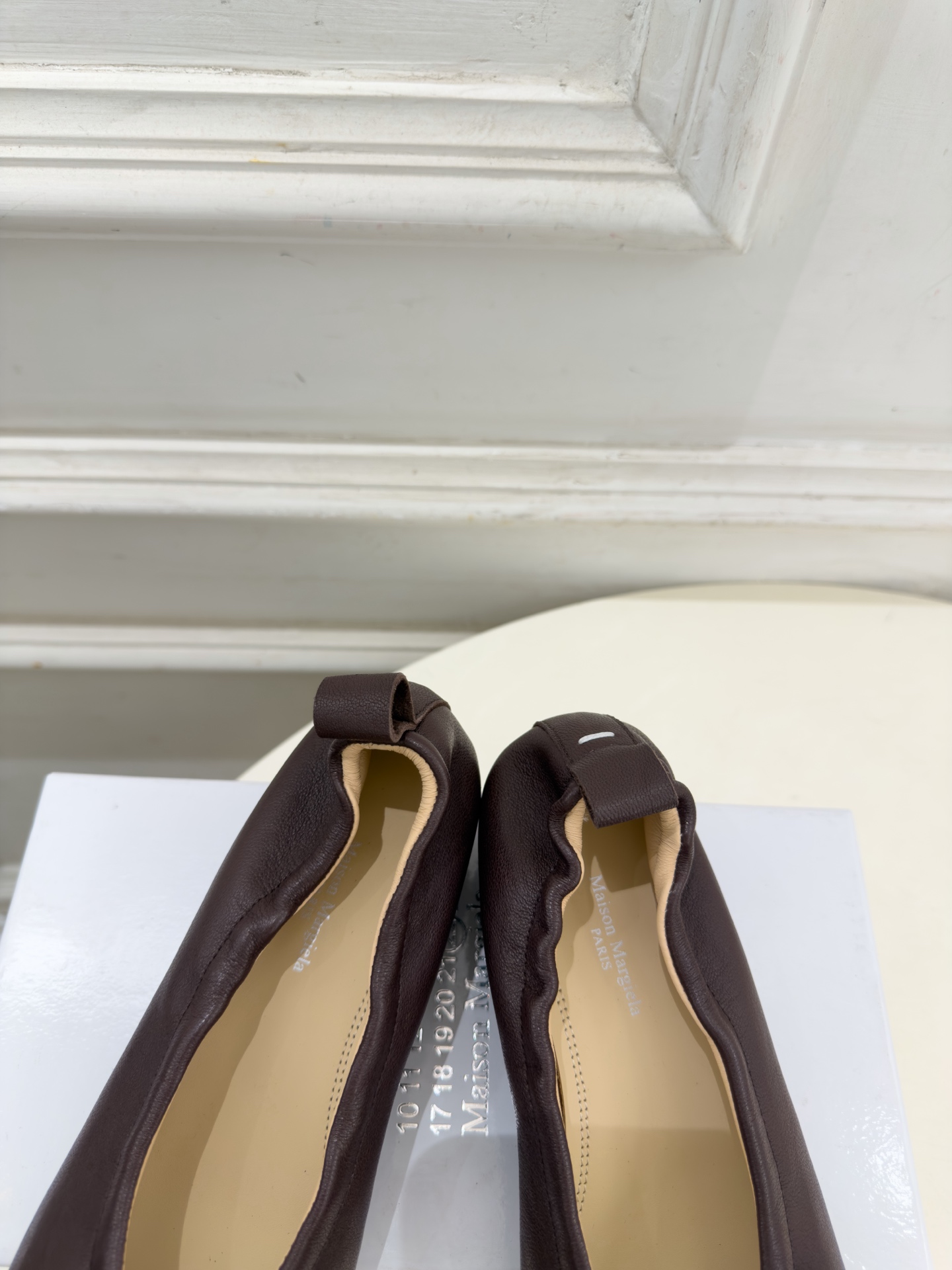 Maison Margiela· 马吉拉26𝐬𝐬 2026秋冬新品 MM6分趾蝴蝶结褶皱内增高芭蕾鞋———————— Maison Margiela· 马吉拉26𝐬𝐬 2026秋冬新品 MM6分趾蝴蝶结褶皱内增高芭蕾鞋————————