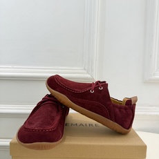 LEMAIRE 2026秋冬新品 极简复古系带乐福休闲鞋 ————————— 作为这两年最受欢迎的设计师牌,设计简单、 LEMAIRE 2026秋冬新品 极简复古系带乐福休闲鞋 ————————— 作为这两年最受欢迎的设计师牌,设计简单、