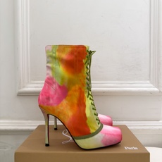 Christian Louboutin路铂廷 26ss ✨ 2026秋冬新品 CL真丝猪鼻子绑带高跟短靴 红底鞋系列,顶 Christian Louboutin路铂廷 26ss ✨ 2026秋冬新品 CL真丝猪鼻子绑带高跟短靴 红底鞋系列,顶