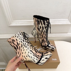 Christian Louboutin路铂廷 26ss ✨ 2026秋冬新品 CL真丝猪鼻子绑带高跟短靴 红底鞋系列,顶 Christian Louboutin路铂廷 26ss ✨ 2026秋冬新品 CL真丝猪鼻子绑带高跟短靴 红底鞋系列,顶