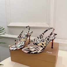 Christian Louboutin路铂廷 26ss ✨ 2026新品 CL极简夹脚高跟凉鞋 红底鞋系列,顶级硬货上新 Christian Louboutin路铂廷 26ss ✨ 2026新品 CL极简夹脚高跟凉鞋 红底鞋系列,顶级硬货上新