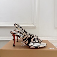 Christian Louboutin路铂廷 26ss ✨ 2026新品 CL极简夹脚高跟凉鞋 红底鞋系列,顶级硬货上新 Christian Louboutin路铂廷 26ss ✨ 2026新品 CL极简夹脚高跟凉鞋 红底鞋系列,顶级硬货上新