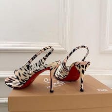 Christian Louboutin路铂廷 26ss ✨ 2026新品 CL极简夹脚高跟凉鞋 红底鞋系列,顶级硬货上新 Christian Louboutin路铂廷 26ss ✨ 2026新品 CL极简夹脚高跟凉鞋 红底鞋系列,顶级硬货上新